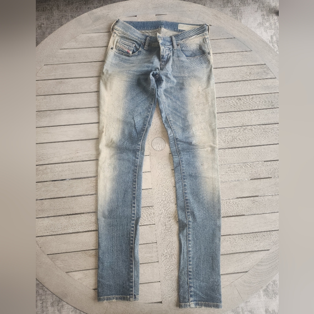 Diesel Grupee Stylish Faded Blue Jeans